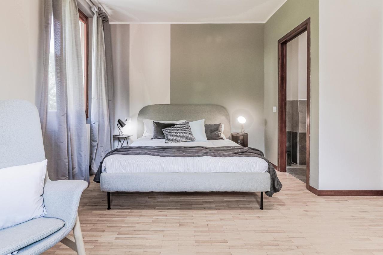 Stunning view lakeside apartment - Larihome Gravedona Buitenkant foto
